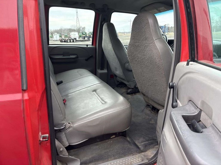 2004-ford-f350-image-19