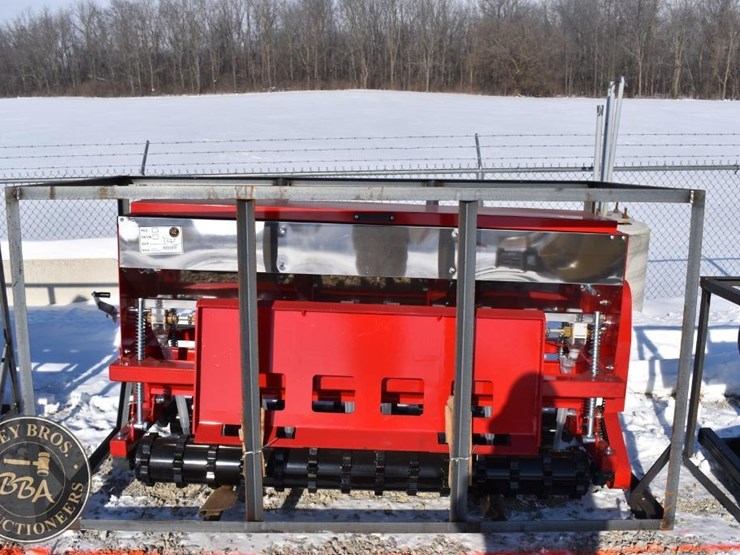 agt-industrial-seeder-attachment-41841-image-1