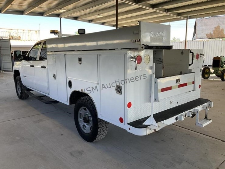 2015-chevrolet-silverado-2500hd-image-5