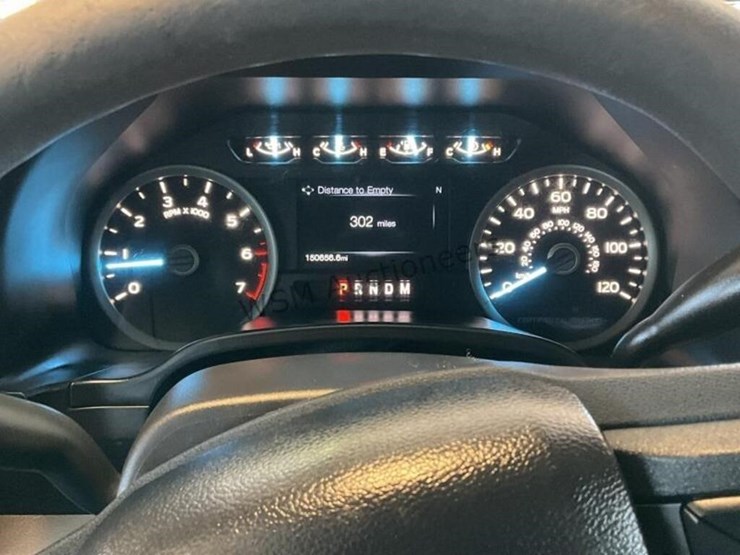 2020-ford-f150-image-18