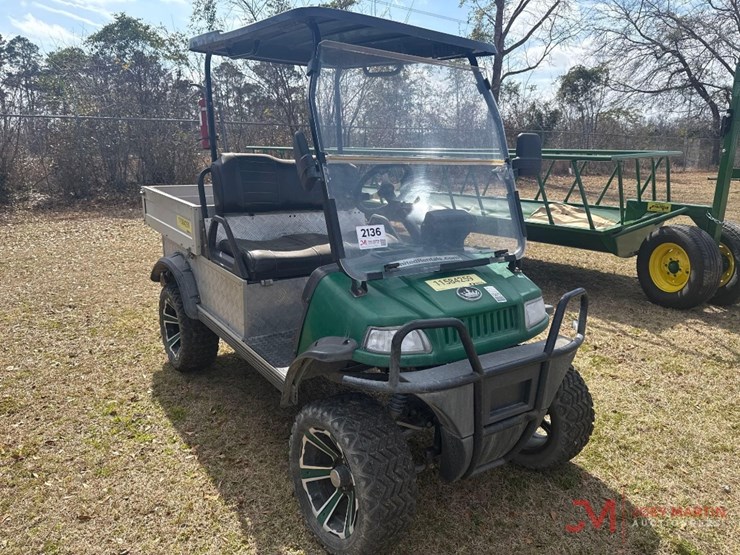 2022-evolution-turfman-800electric-golf-cart-image-1