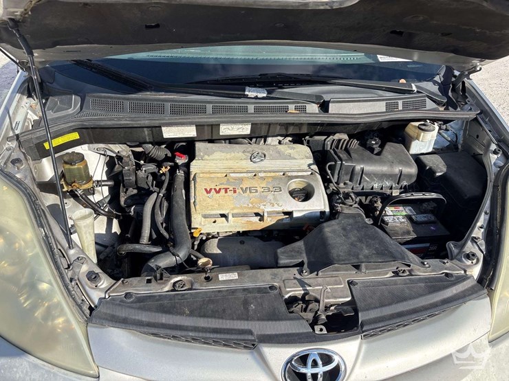 2006-toyota-sierra-ce-van-image-7