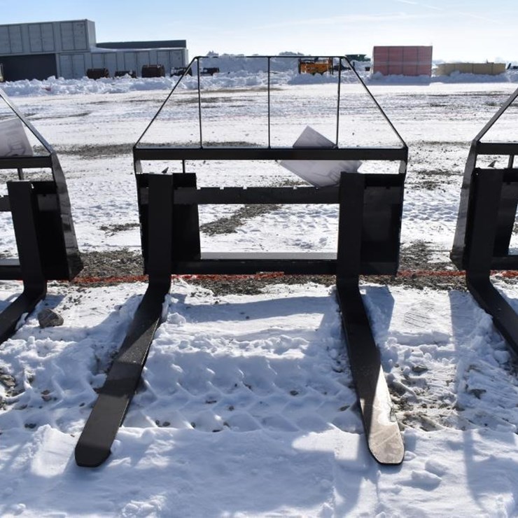 AGT INDUSTRIAL PALLET FORK ATTACHMENT 41846