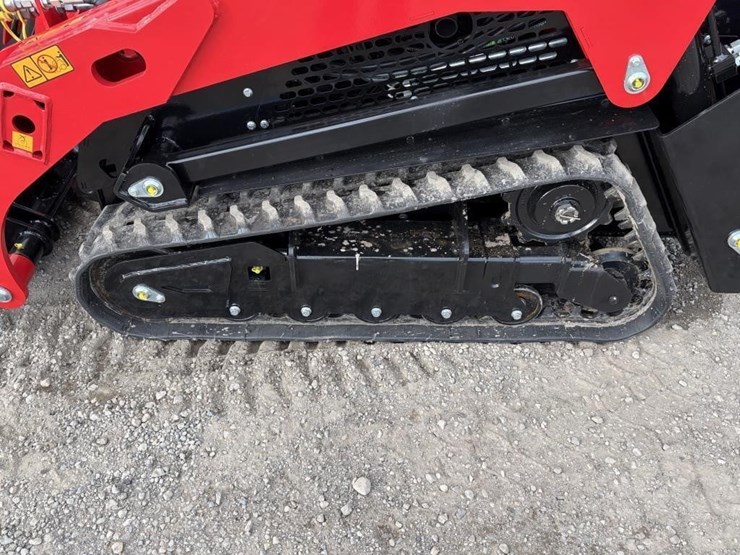 2026-sdlool-sl-v1000-skid-steer-loader-image-8