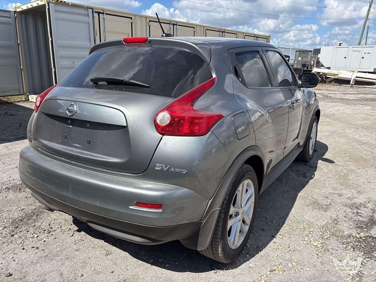 2011-nissan-juke-image-3