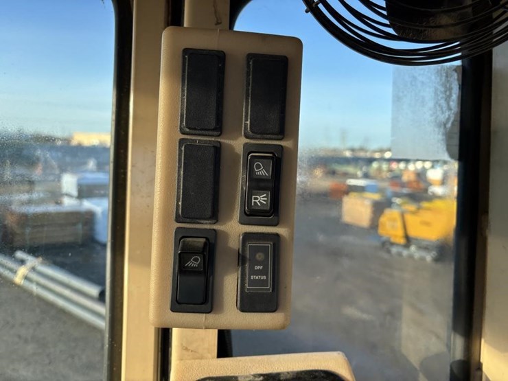 caterpillar-143h-image-49