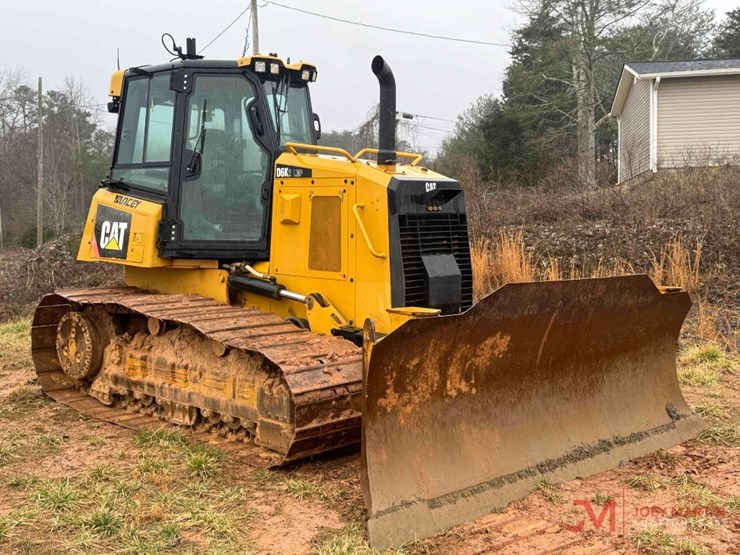 2017-caterpillar-d6k2-lgp-image-2