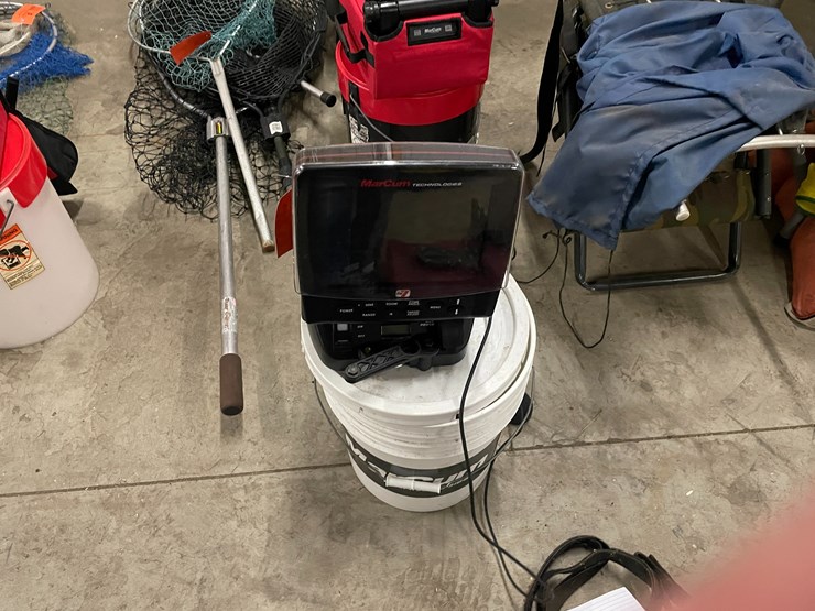 #7631-•-marcum-technologies-fish-finder-image-5