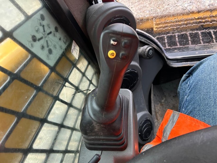 2020-caterpillar-299d3-xe-image-26