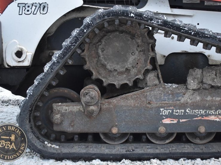 2021-bobcat-t870-image-19