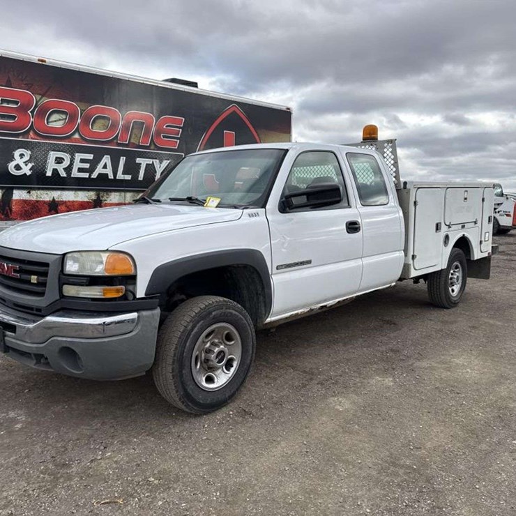 2005 GMC SIERRA 2500