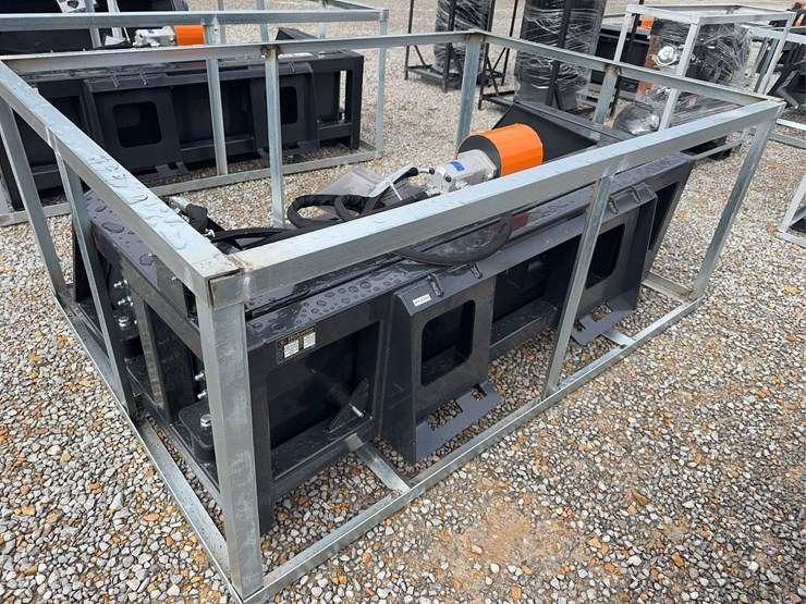 unused-skid-steer-screening-bucket-attachment-image-3