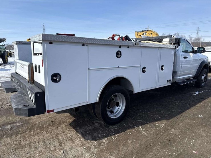 2021-dodge-ram-4500-image-5