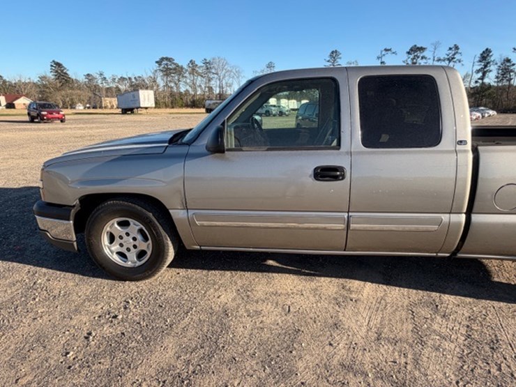 #448-•-2003-chevrolet-c1500-|-reconstructed-title-image-13
