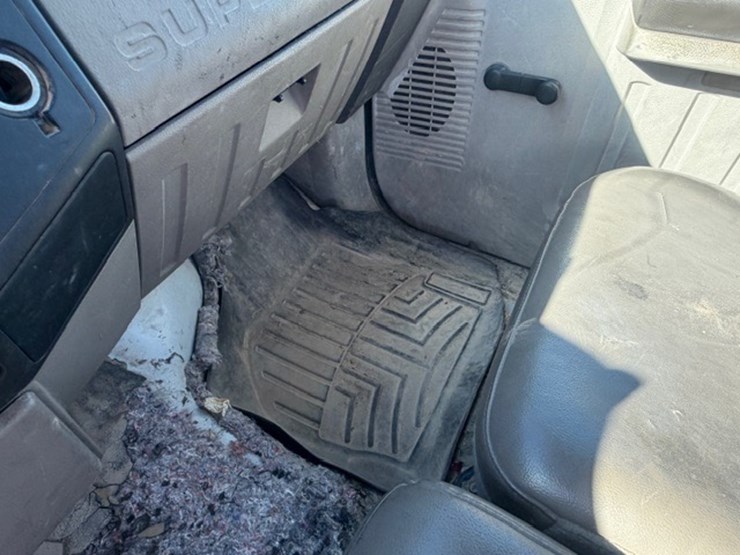 2008-ford-f250-image-30