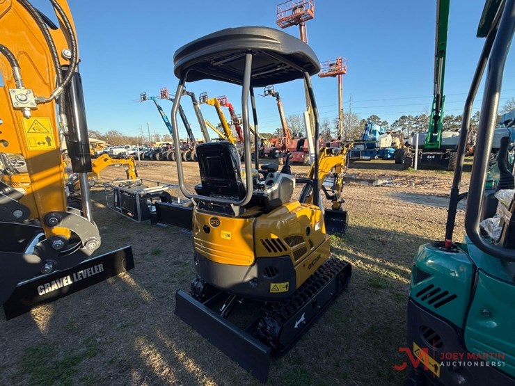 new/unused-findustry-qk20r-mini-excavator-image-2