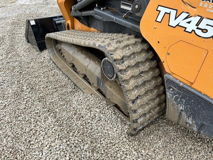 2021-case-tv450b-image-16