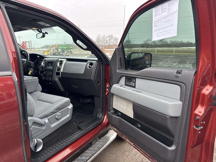 2014-ford-f150-xlt-image-17