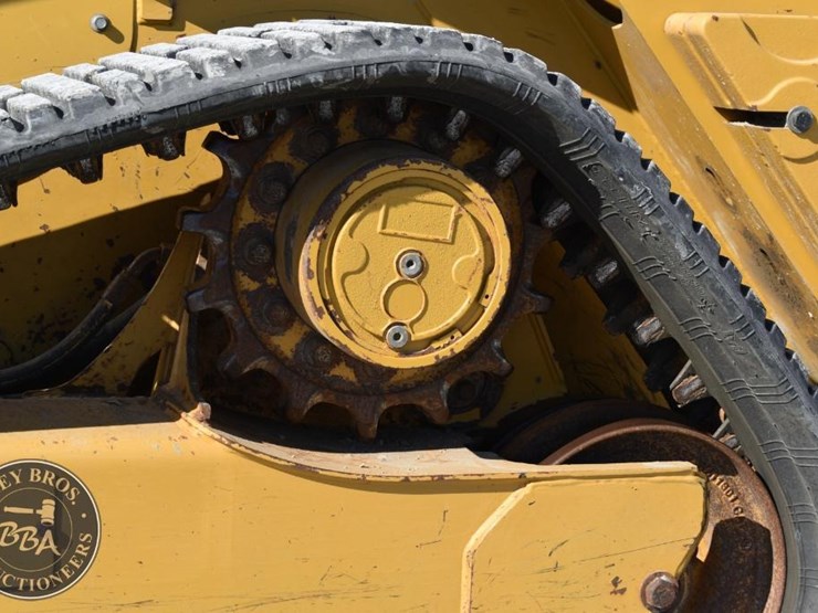 2022-caterpillar-259d3-image-29