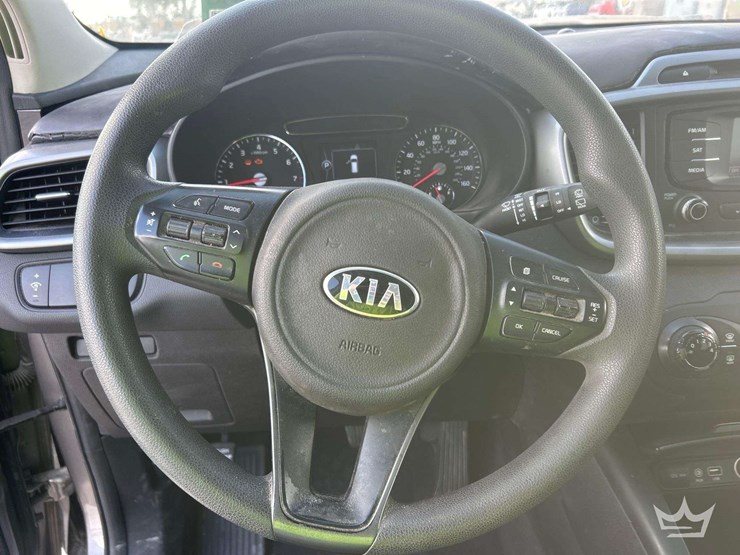 2016-kia-sorento-image-13