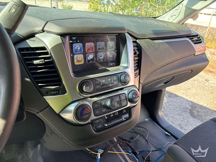 2019-chevrolet-tahoe-image-17