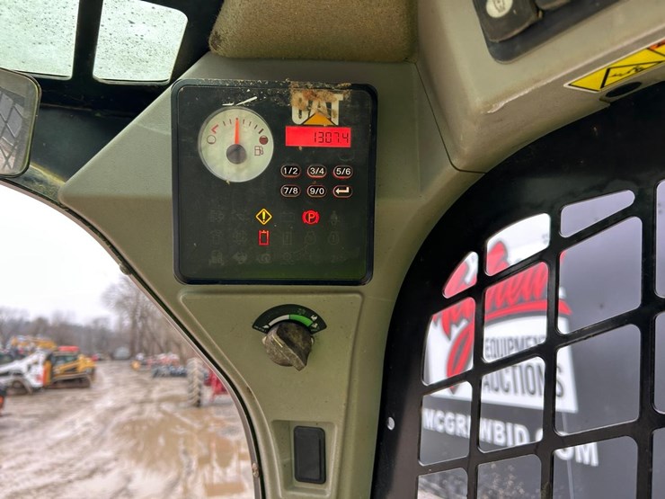 caterpillar-259d-image-22