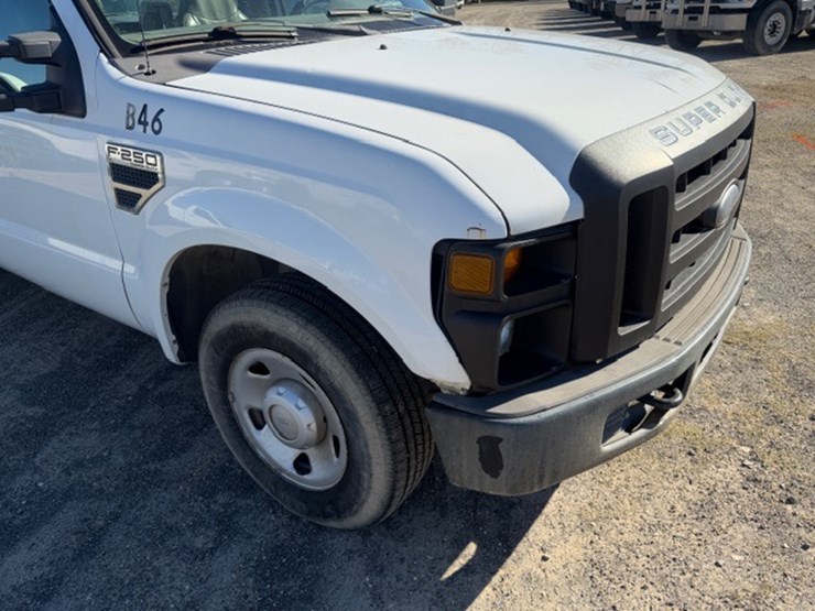 2008-ford-f250-image-17