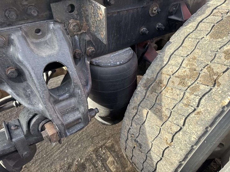 2019-kenworth-t680-image-19