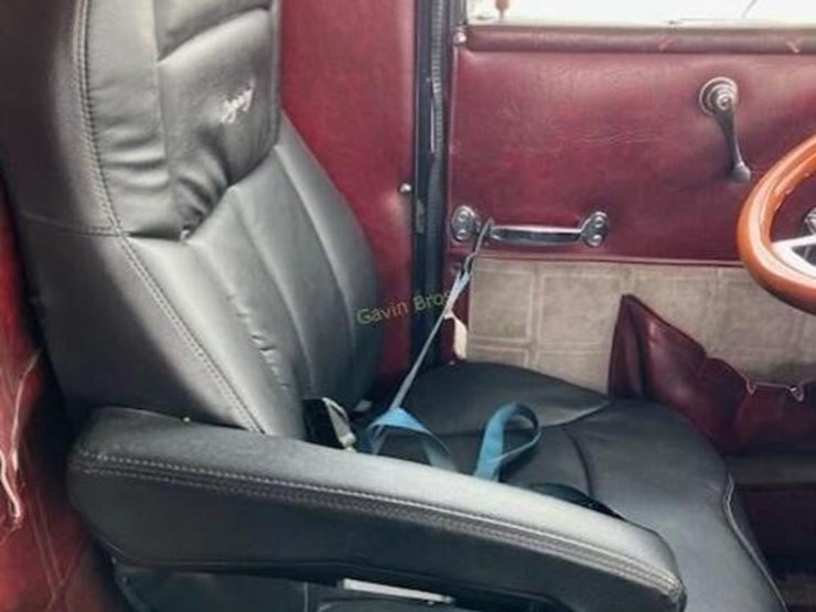 1983-marmon-110p-cab-over-engine-semi-truck-image-20