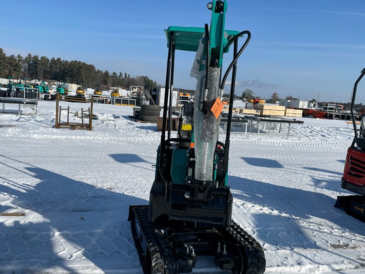 #5375-•-qh12r-mini-excavator-image-2