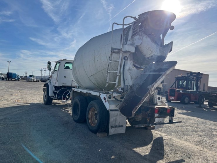 2005-sterling-l9500-image-8