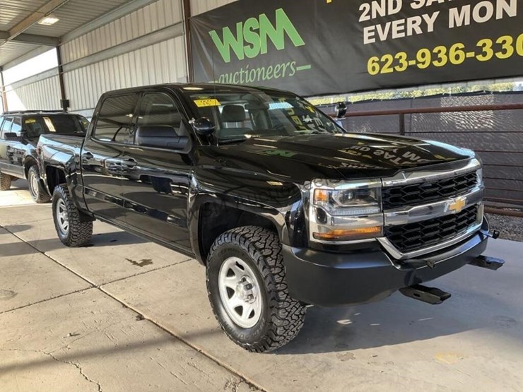 2018-chevrolet-silverado-1500-image-2