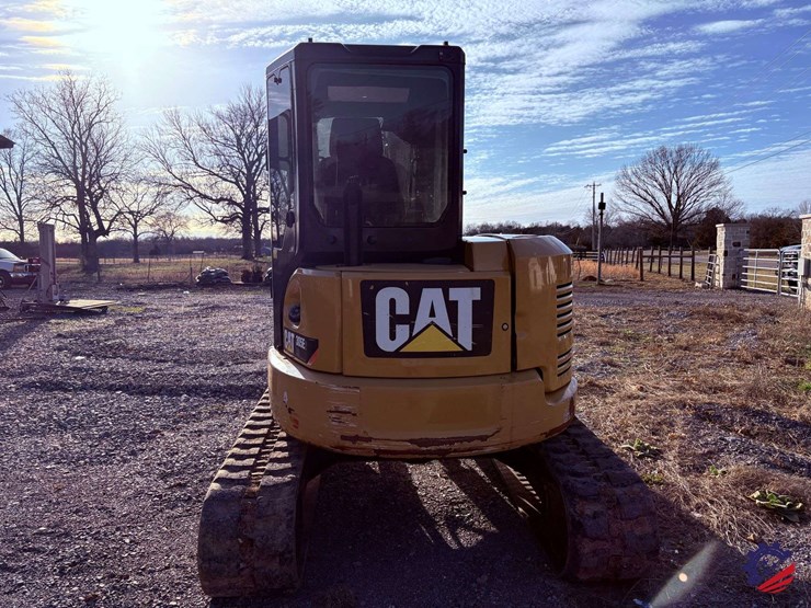 2016-cat-305e2-mini-excavator-image-4
