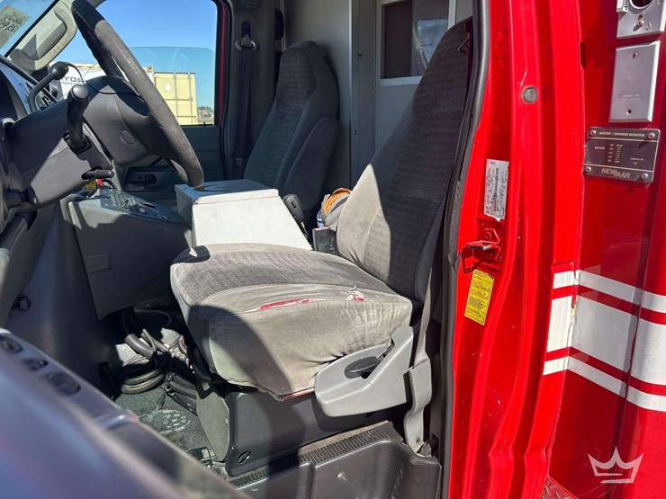 2008-ford-e450-image-14