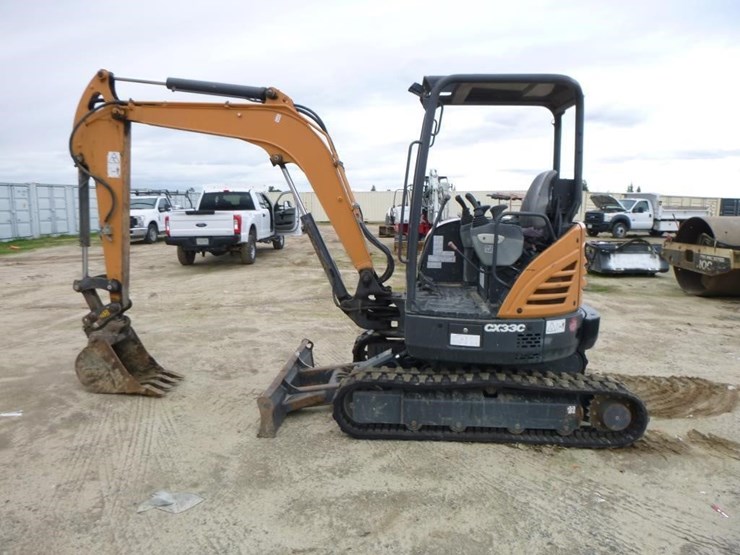 2017-case-cx33c-image-5