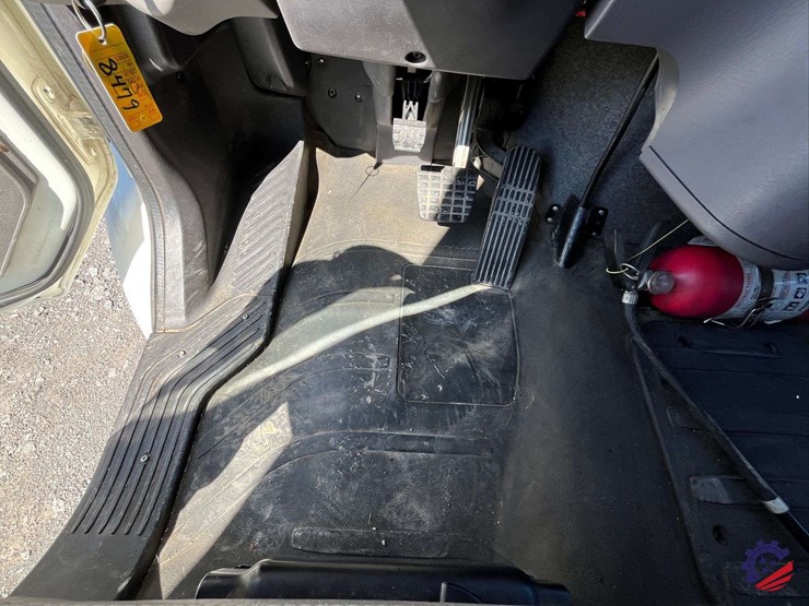 2019-freightliner-m2-s/a-box-truck-image-76