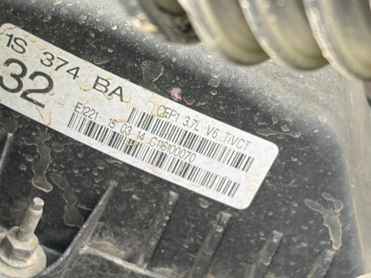 2014-ford-f150-xl-image-8