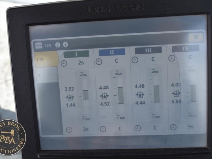 2014-john-deere-8345r-image-50