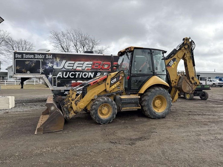 caterpillar-420f-it-image-1