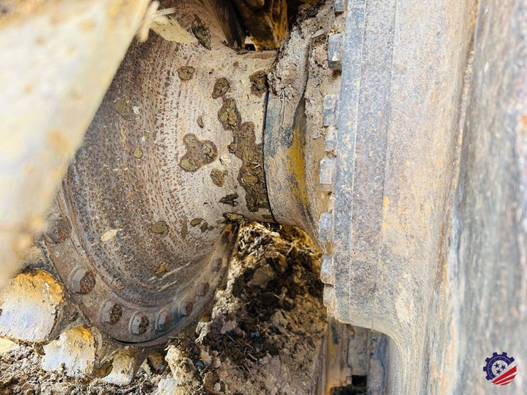 2005-caterpillar-d8t-image-36