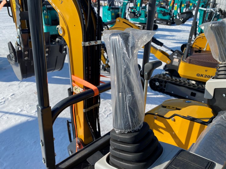 #5360-•-2026-unused-cfg-mini-excavator-image-21