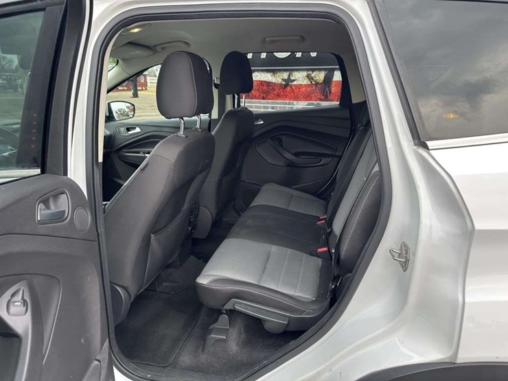 2014-ford-escape-se-image-15