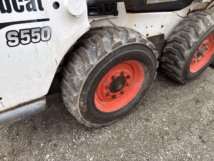 2019-bobcat-s550-image-9