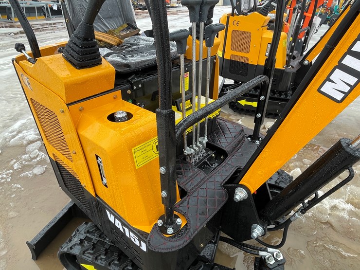 #5408-•-miva-va15-mini-excavator-image-16