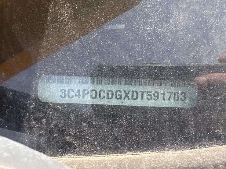 2013-dodge-journey-image-21