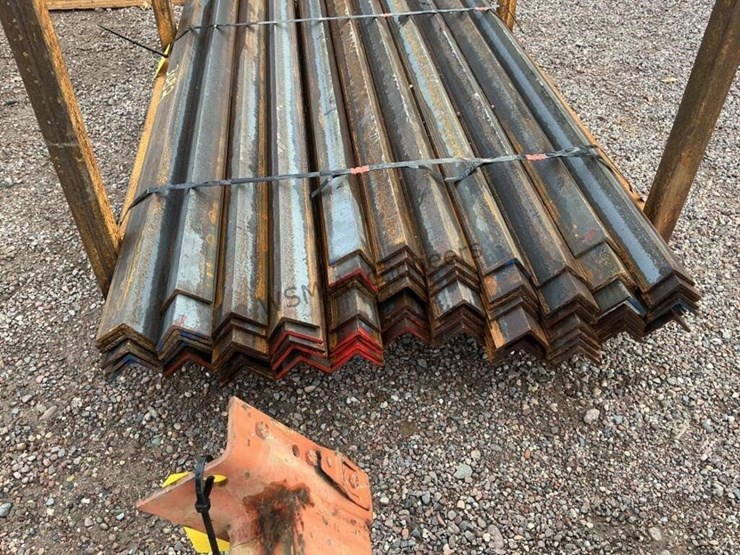 rack-of-2in-x-2in-angle-iron-image-3