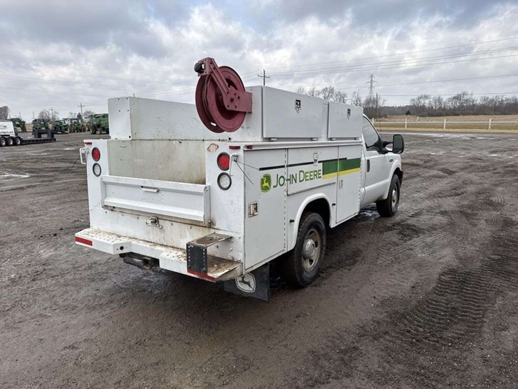 2005-ford-f350-xl-image-3