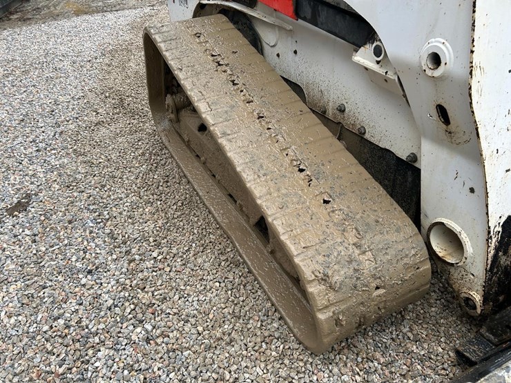 2019-bobcat-t870-image-12