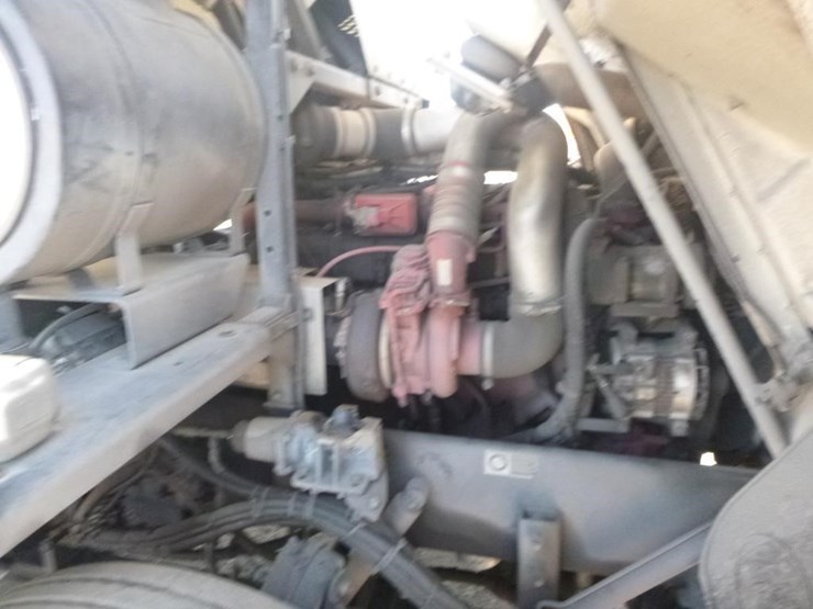 2014-peterbilt-pb320-t/a-load-over-cab-loader-truc-image-18