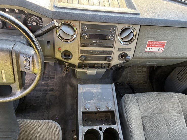 2011-ford-f550-image-13